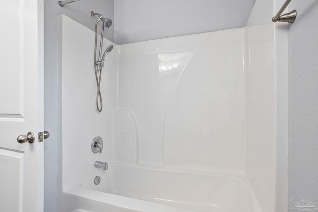 Building Photo - 970 John Deere Ln