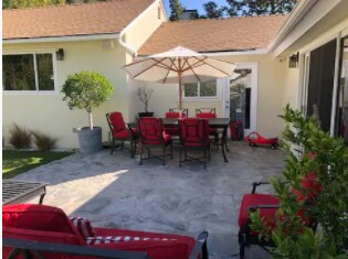 Building Photo - 1617 Roscomare Rd