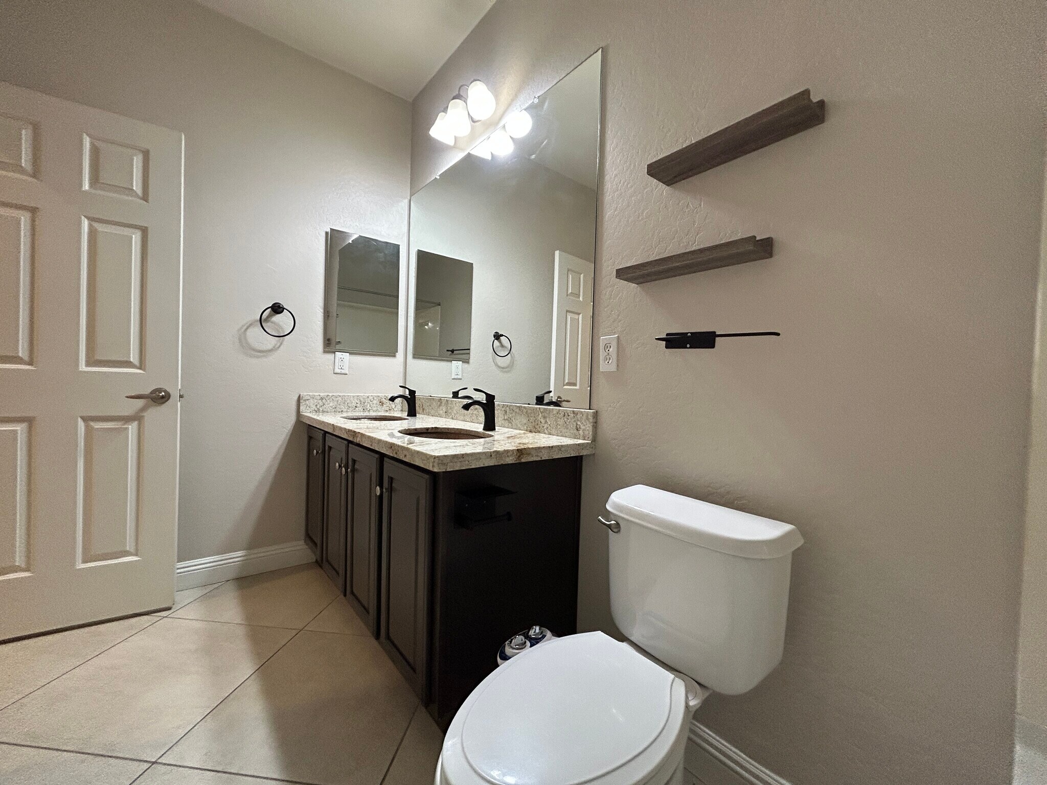 Building Photo - 5317 W Buckskin Trl