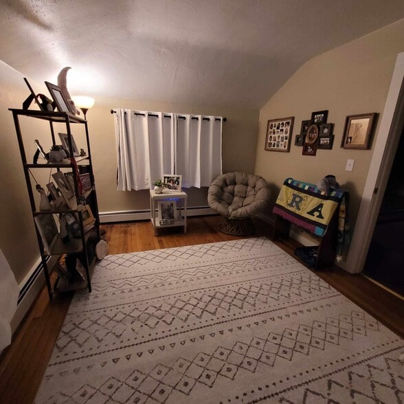 Building Photo - 3423 Poplar St