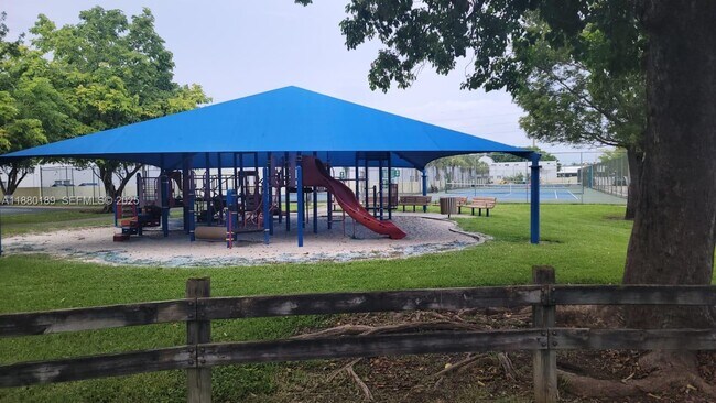 Building Photo - 7232 SW 94th Pl