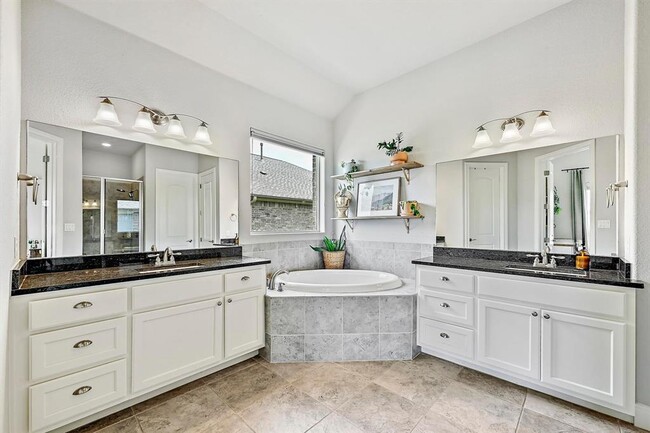 Building Photo - 109 Hedgerow Ln
