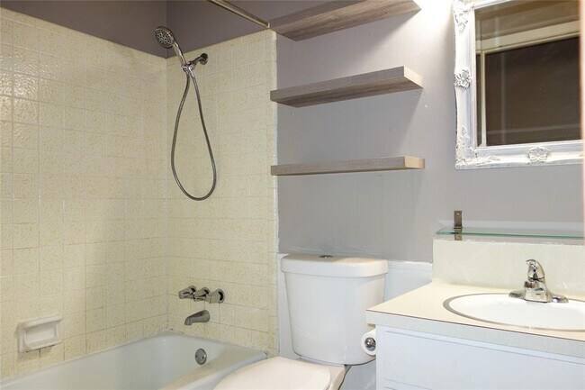 Building Photo - 1416 Cardinal Hill Dr