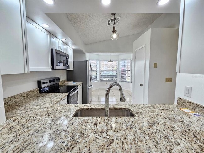 Building Photo - 1024 Whalebone Bay Dr