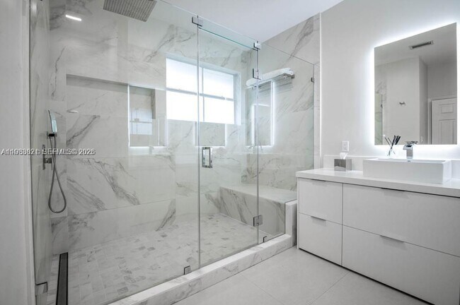 Building Photo - 8325 NW 161st Terrace