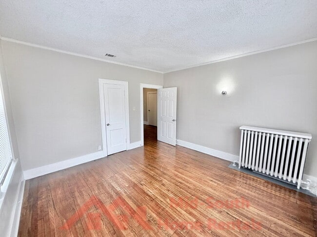 Building Photo - 1707 Glenview Ave