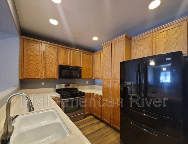Building Photo - 8428 Crystal Walk Cir