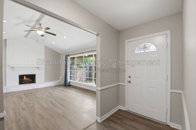 Building Photo - 6215 Autumn Arbor Dr