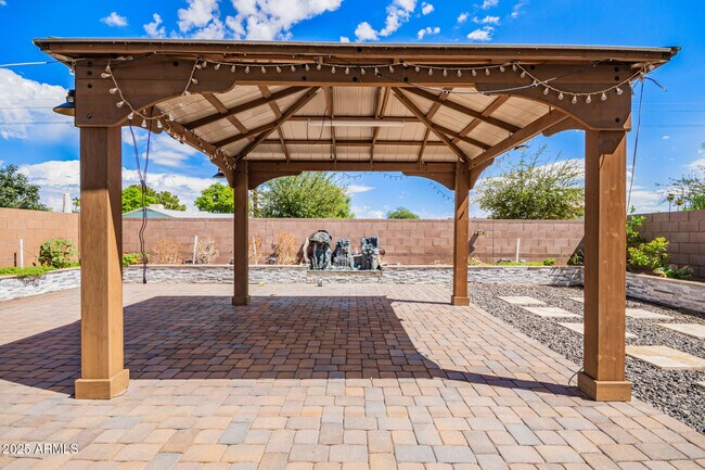 Building Photo - 5221 N 79th Dr