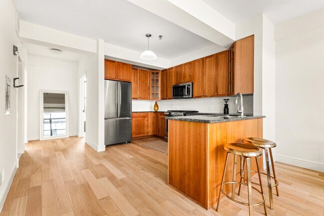 Building Photo - 300 Communipaw Ave