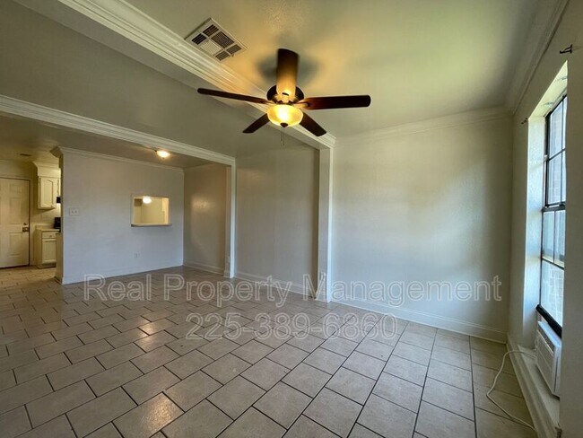 Building Photo - 750 Hospital Rd