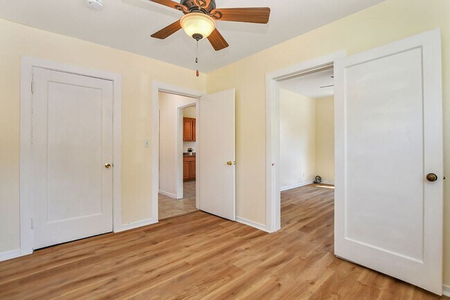 Building Photo - Charming Martinez 1bed / 1bath