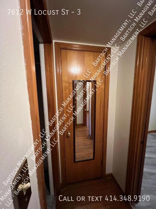 Building Photo - 7612 W Locust St