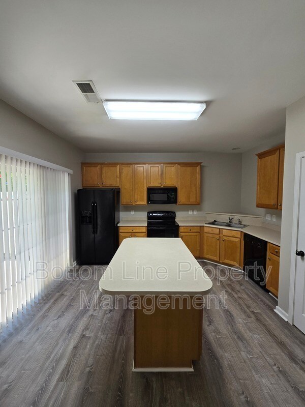 Building Photo - 8630 Carolina Lily Ln