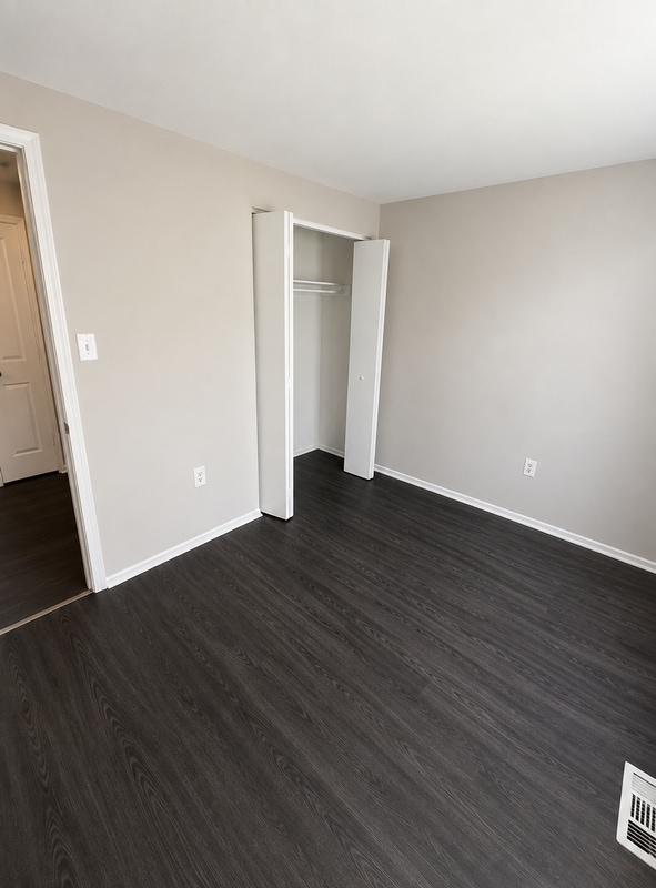 Building Photo - 7211 Branchwood Pl