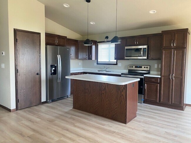 Building Photo - 6437 83rd Ave S