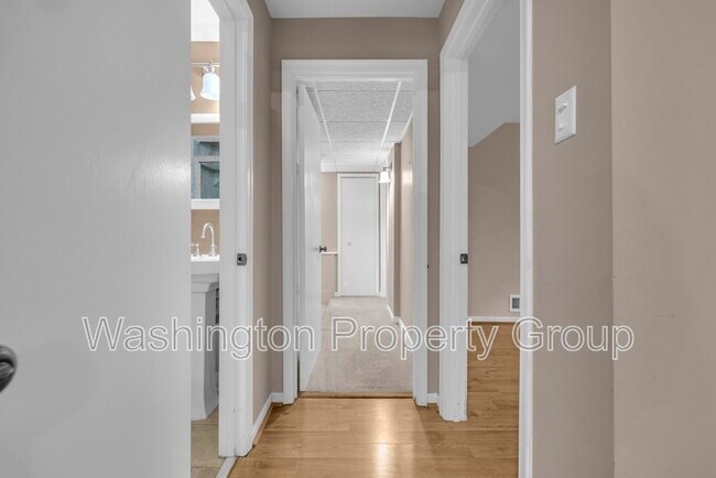 Building Photo - 4702 Declaration Ct