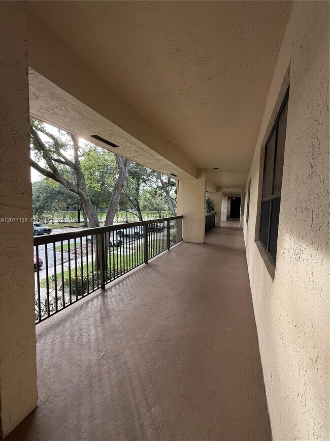 Building Photo - 40 NW 76th Ave