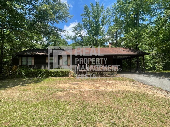 Primary Photo - 102 River Chase Court-