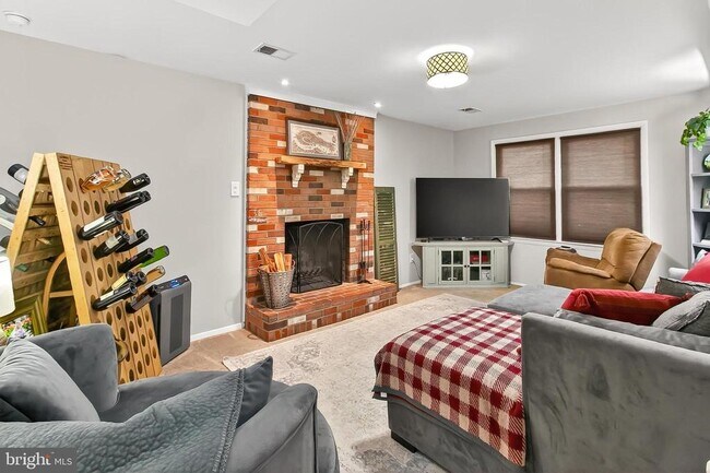 Building Photo - 8614 Arley Dr