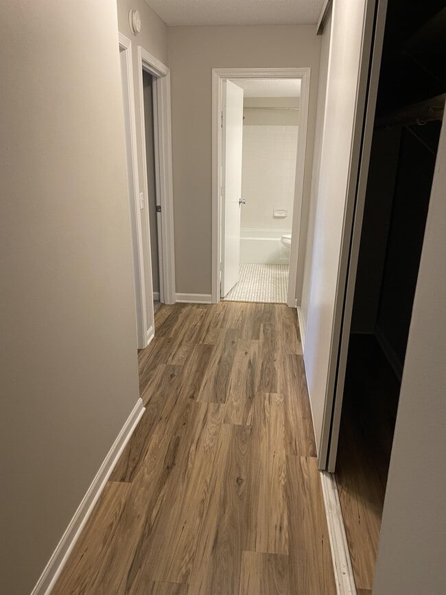 Building Photo - 814 Old Settlers Trail