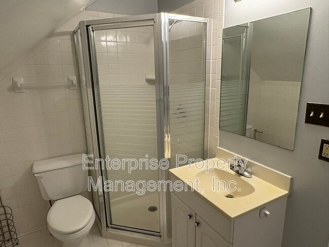 Building Photo - 535 Fox Run Ln