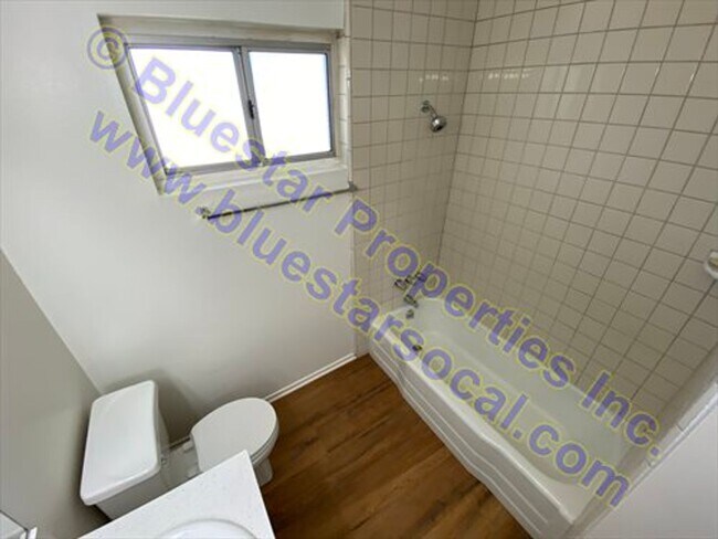 Building Photo - 13410N