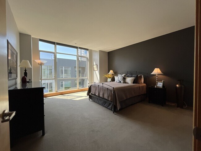 Building Photo - Top-Floor Pearl District Condo with Floor-to-Ceiling Windows, Courtyard Views & In-Unit Washer/Dryer
