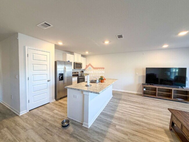 Building Photo - 4425 Redbay Ct