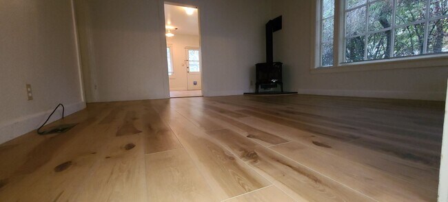 Building Photo - 7611 Bodega Ave