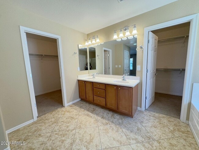 Building Photo - 2526 W Desert Vista Trail