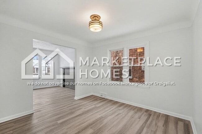 Building Photo - 15915 Sussex St