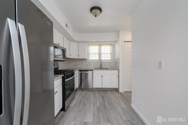 Building Photo - 805 Darlington Dr