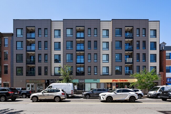 Building Photo - 457 W Broadway