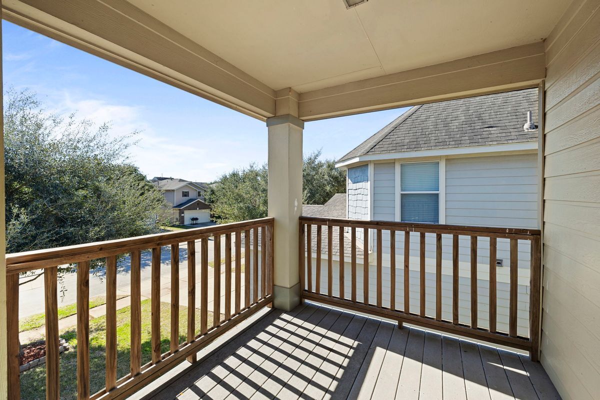 Building Photo - 26122 Parkman Grove Dr