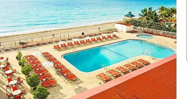 Building Photo - 19201 Collins Ave