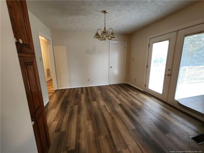 Building Photo - 7510 Bridgeman Dr