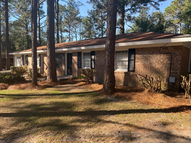 Building Photo - 302 Lanier Rd