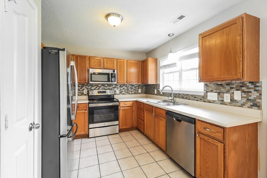 Building Photo - 8411 Galena View Dr