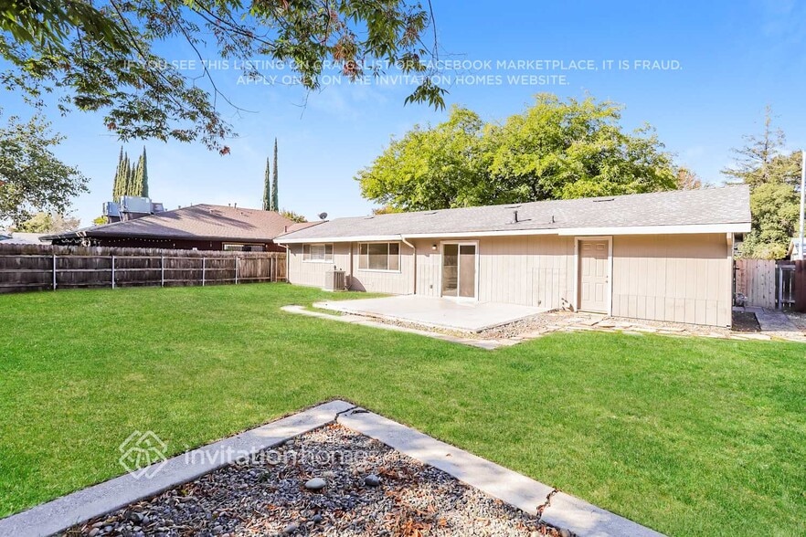 Building Photo - 4037 Vosburg St