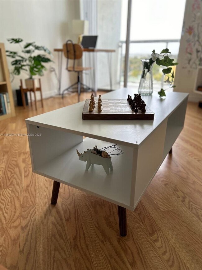 Building Photo - 5880 Collins Ave