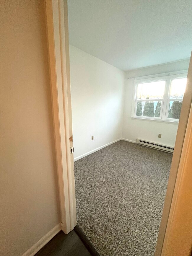 Building Photo - 41C White Farms Rd