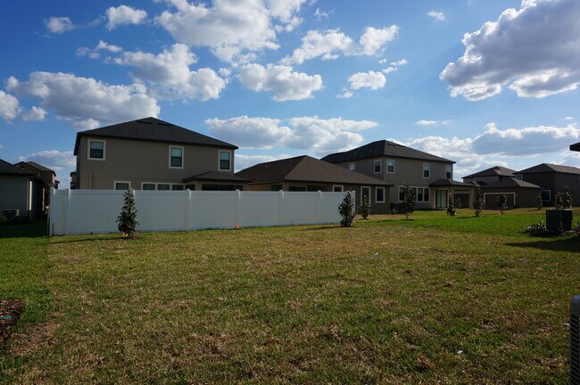 Building Photo - 15078 Purple Martin St