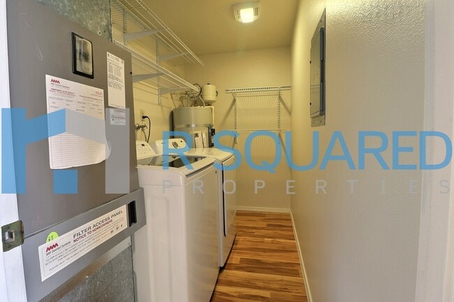 Building Photo - 16925 Inglewood Rd NE