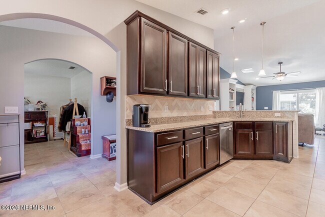 Building Photo - 13328 Smithwick Ln