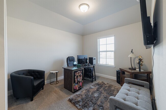 Building Photo - 5511 Coral Land Dr