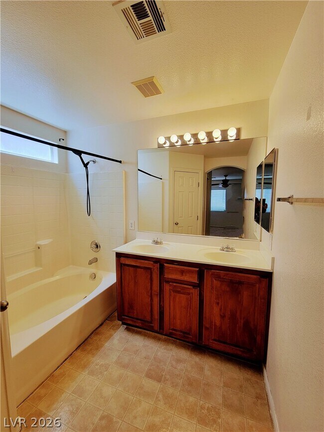 Building Photo - 5057 W Eldorado Ln