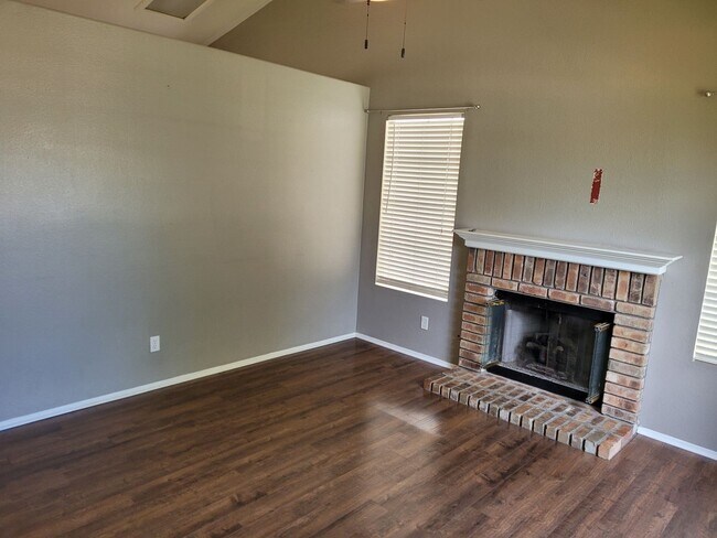 Building Photo - great charming house * virtual tour soon *...