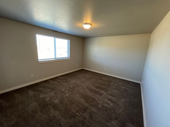 Building Photo - 63159 de Haviland St