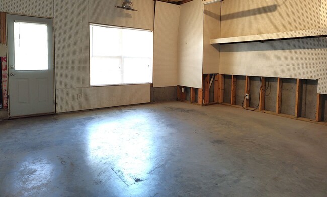 Building Photo - Stunning 2 Story, 4 Bedroom, 4.5 Bath Home Located in the Bridgemill Community in SC!